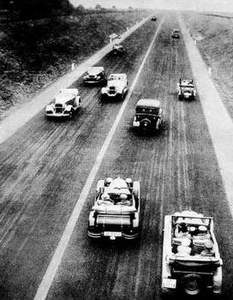 1932: Erste Autobahn Europas zwischen Köln und Bonn eröffnet