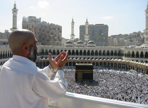 Pilger in Mekka, Saudi-Arabien. Haddsch , Umschreiten der Kaba