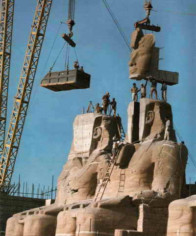Umzug der Statue Ramses II. aus Abu Simbel wegen Assuan-Staudamm