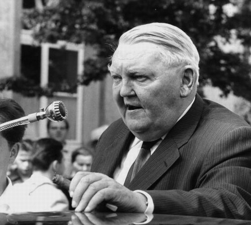 Bundeskanzler Ludwig Erhard 1966 auf Wahlkampftour