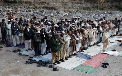 Islam, Muslimische Afghanen beim Gebet