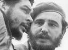 Fidel Castro (links) mit Che Guevara
