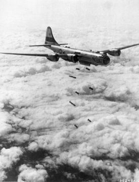 B-29-Bomber "Superfort" August 1951 über Korea.