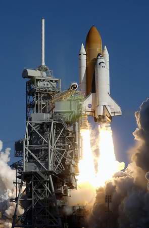 6.01.2003: Die US-Raumfähre Columbia startet von Pad 39A zu ihrer 28. und letzten Mission