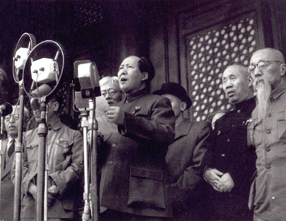 01.10.1949: Mao Tse-Tung (oder Máo Zédong) ruft die Volksrepublik China aus 
