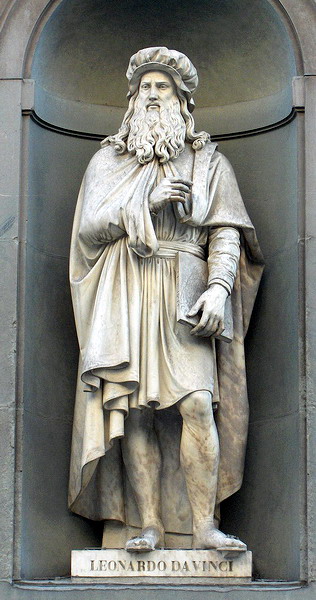 Leonardo da Vinci  - Statue in Florenz 