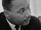 DDas AREF-Kalenderblatt erinnert an den Pastor und Bürgerrechtler Martin Luther King jr., der am 15. Jan. 90 Jahre alt geworden wäre