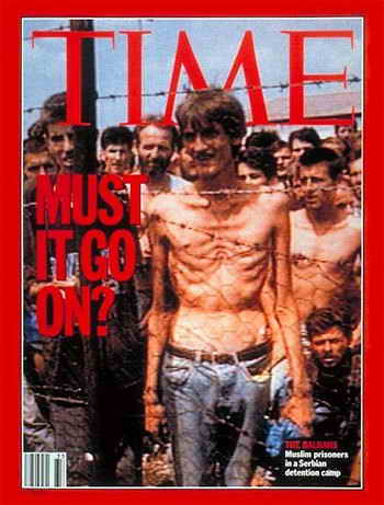 Dieses Bild mit deinem abgemagerten Muslim mit nacktem Oberkörper hinter Stacheldrahtzaun, das 1992 kurz nach Ausbruch des Bürgerkriegs in Bosnien um die Welt ging, ist ein Fake.