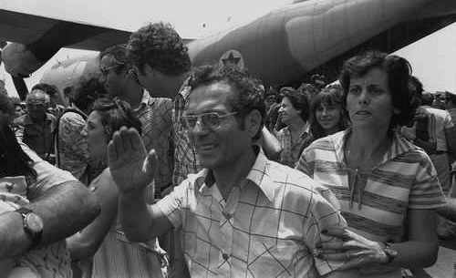 Am 04.07.1976 in Entebbe, Uganda, befreite Geiseln bei ihrer Rückkehr nach Israel 