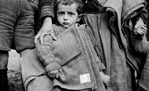 Hilfe für Kinder  im Krieg und auf der Flucht - damals und heute. © UNICEF/UNI41895/Unknown