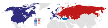 Nato-Staaten (Blautöne) und Warschauer Pakt (Rottöne) im Kalten Krieg, Karte