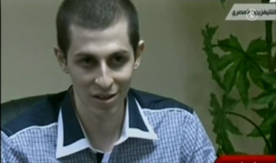 18.10.2011: Der israelische Soldat Gilat Schalit, hier im Interview mit einem ägyptischen Fernsehsender, ist nach über fünf Jahren Geiselhaft