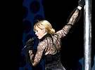 mehr Ã¼ber Madonna und ihr Konzert mit Kreuzigungsszene