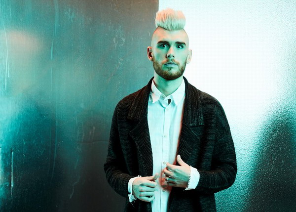 Colton Dixon