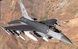 F16 der US-Air-Force Ã¼ber dem Irak