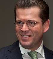 Bundesverteidigungsminister Karl-Theodor zu Guttenberg