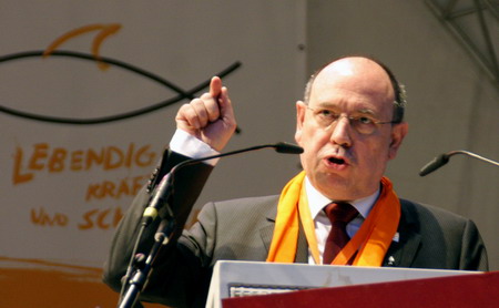 Nikolaus Schneider auf dem Deutschen Evangelischen Kirchentag 2007 in Köln 